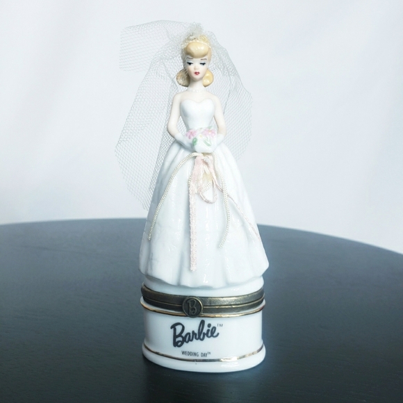 *Last Chance* Wedding Day Barbie Porcelain Hinged Box PHB Midwest Trinket - Picture 2 of 14